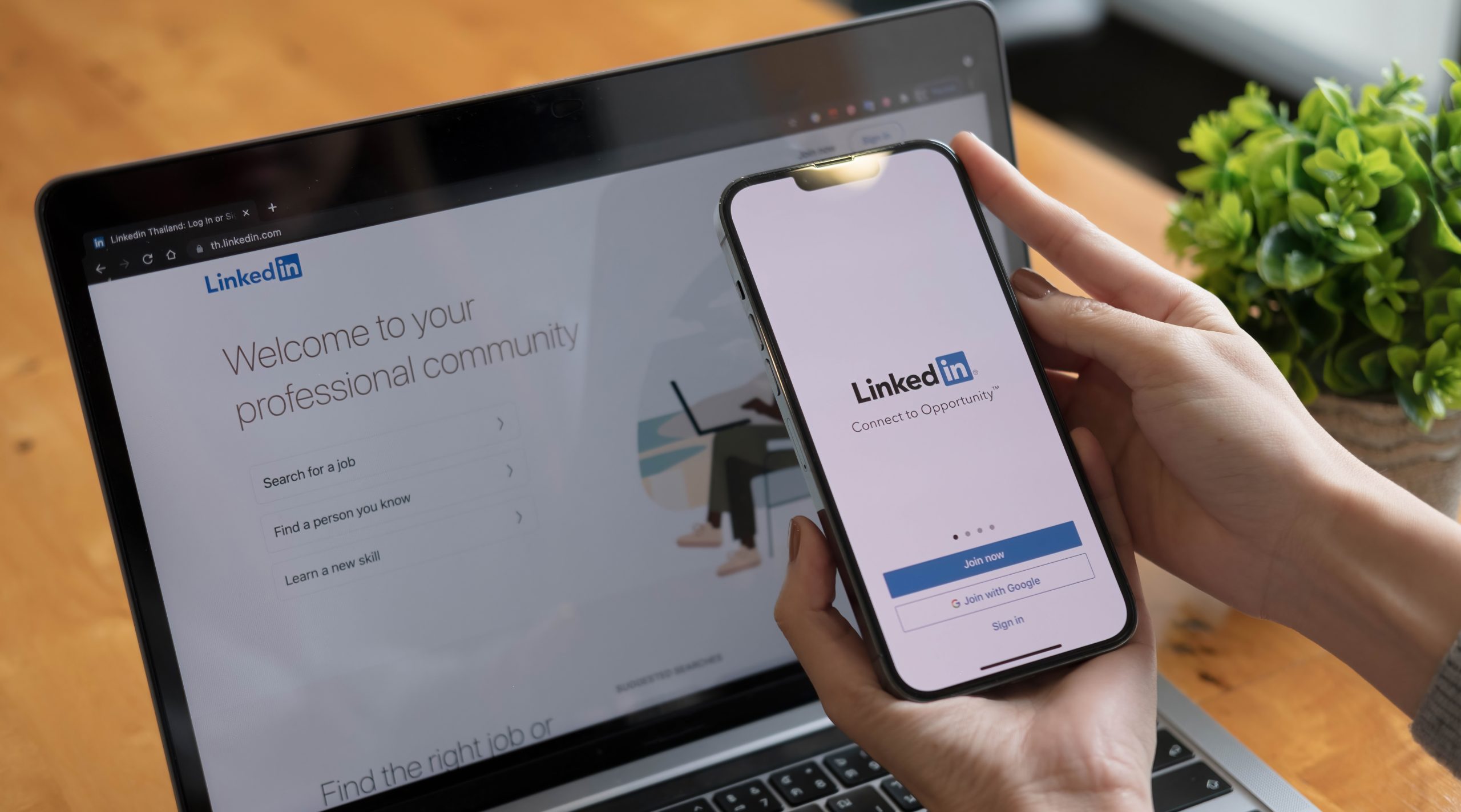 Is LinkedIn highly Effective for Digital Marketing in Japan?